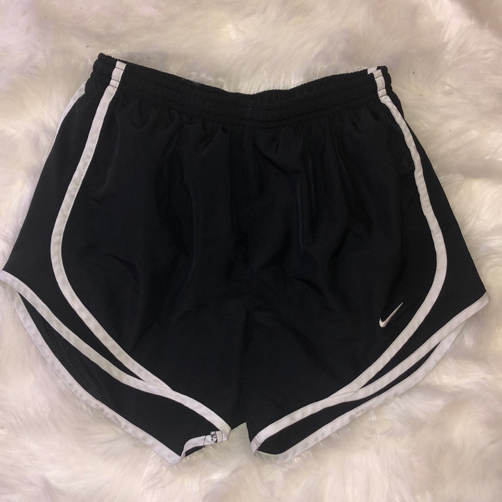 Black Nike shorts
